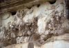 Relieve en piedra que representa el saqueo del tesoro del Templo de Jerusalén, en el arco de Tito. Este emperador usó el botín para edificar el Coliseo.