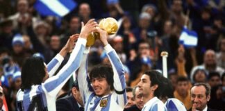“Cuando salgan al pasto, no miren al palco. Miren a la grada: ahí está el pueblo”, decía Menotti a sus jugadores antes de los partidos del Mundial de 1978.