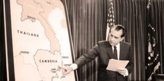 El presidente Nixon, en 1970, explica ante las cámaras los santuarios de Vietnam del Norte en CAMBOYA. Los bombardeos sobre el país asiático fueron una de las decisiones más polémicas de su Administración.